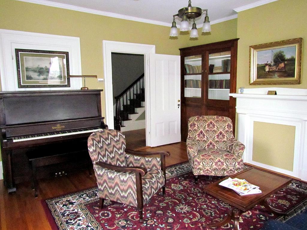 Evangeline Inn & Motel Grand pré Esterno foto