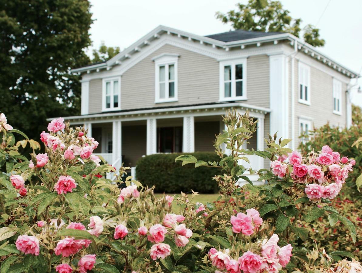 Evangeline Inn & Motel Grand pré Esterno foto