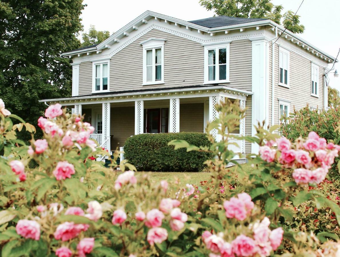 Evangeline Inn & Motel Grand pré Esterno foto