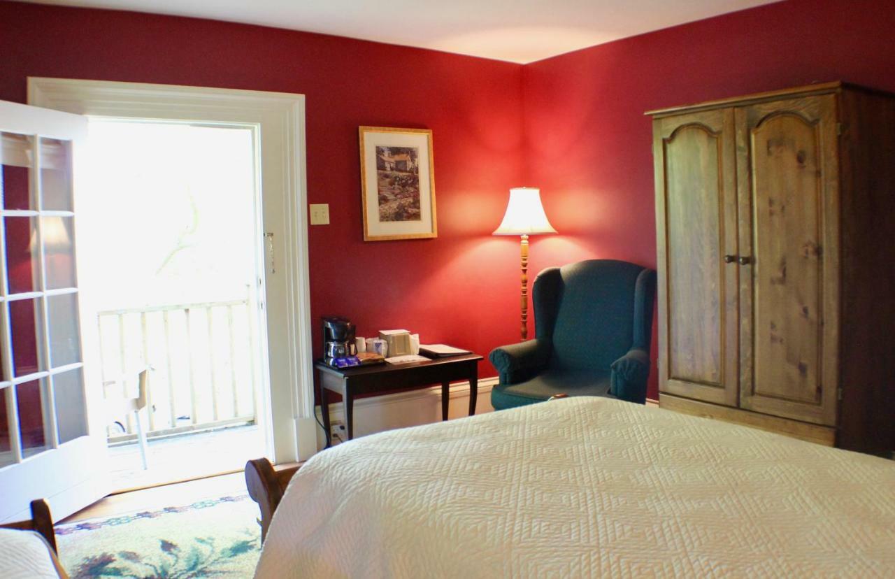 Evangeline Inn & Motel Grand pré Esterno foto