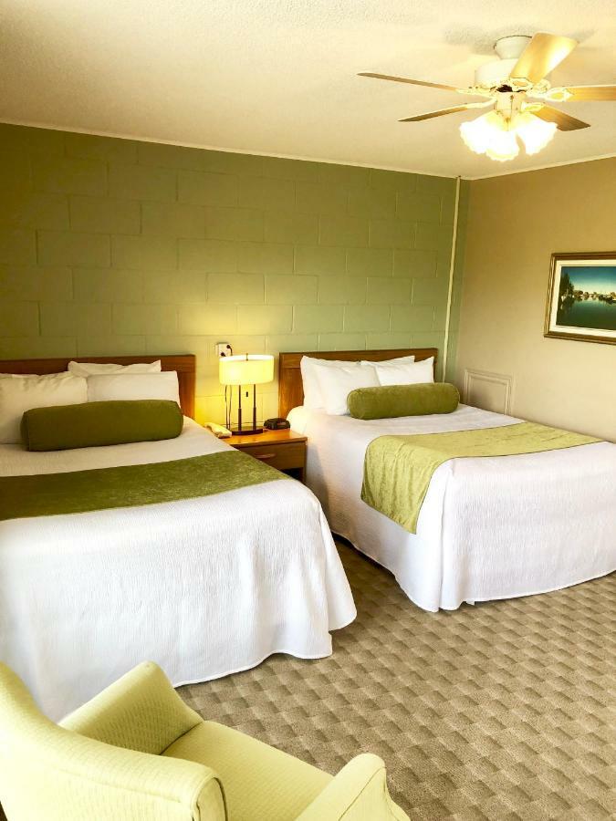 Evangeline Inn & Motel Grand pré Esterno foto
